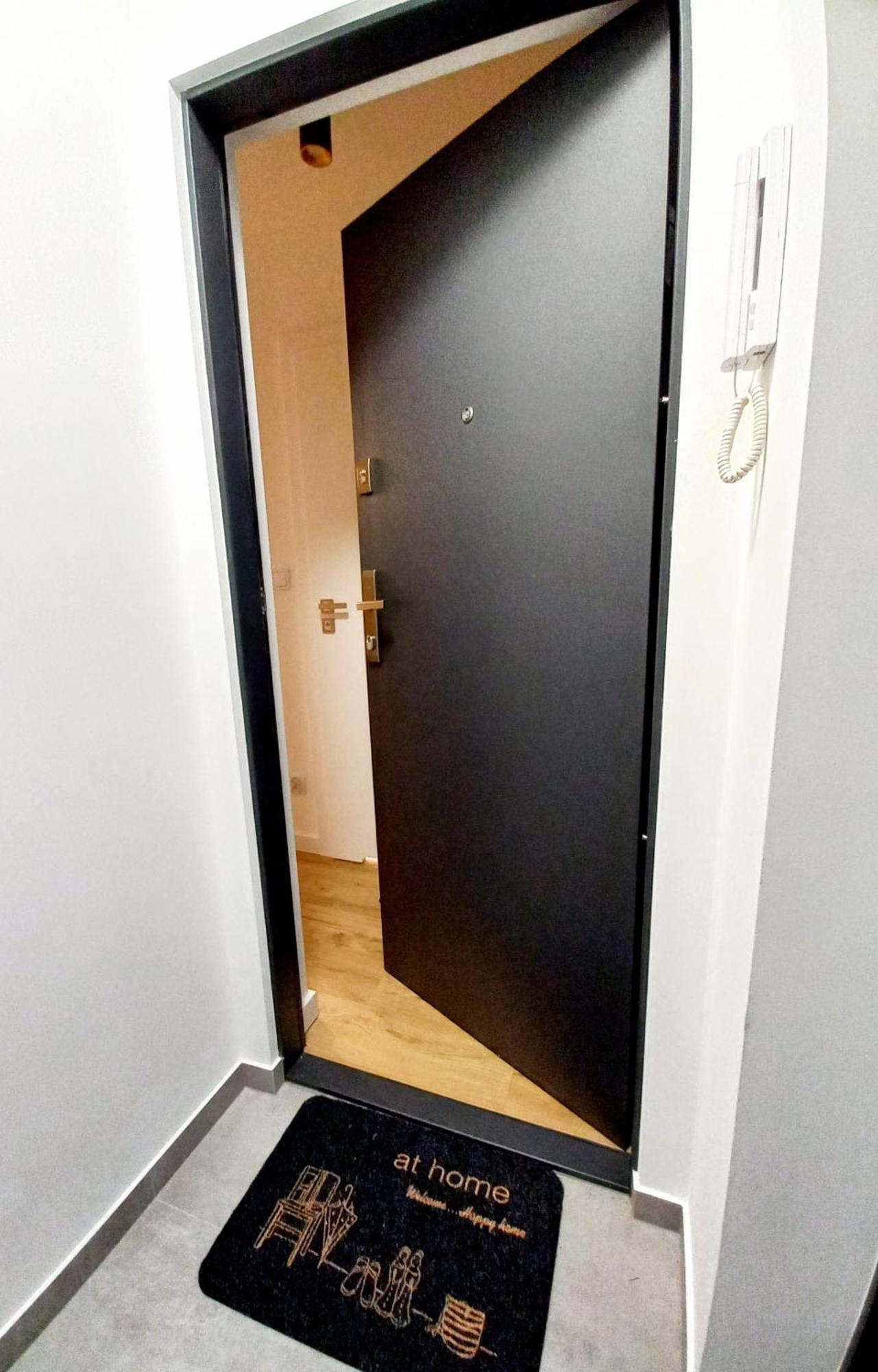 ורוצלב Neoapartments Lotnicza מראה חיצוני תמונה